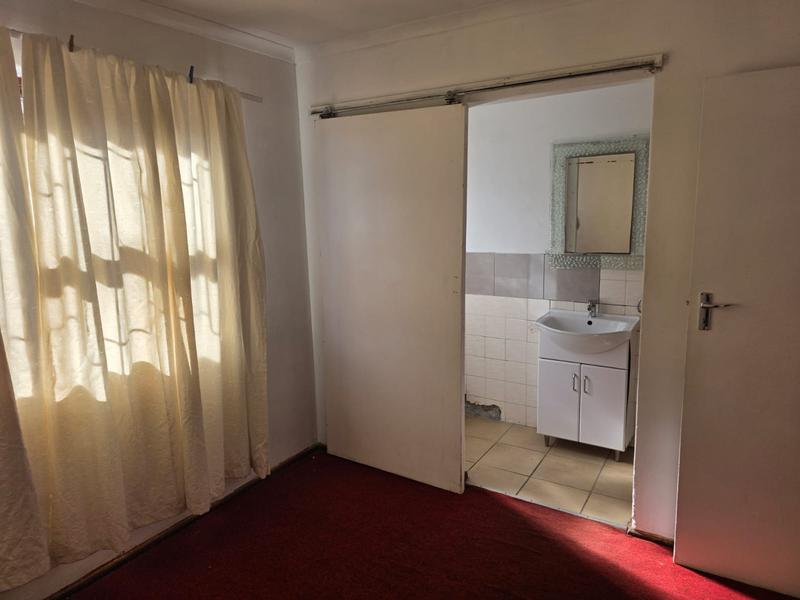 3 Bedroom Property for Sale in Ilitha Park Western Cape